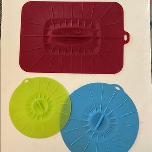 Norwex Silicone Lid Set 2 round and 1 rectangle bowl covers, casserole cover